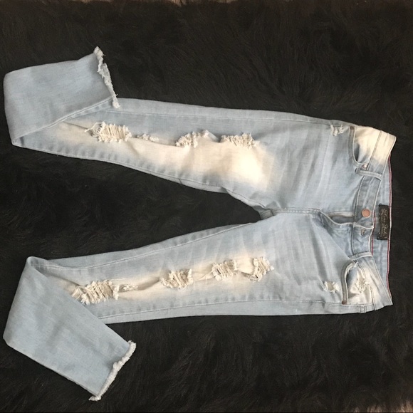 Women’s Jeans - Picture 2 of 3